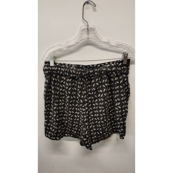 Maurice's Women's Medium 4inch Black Drawstring Elastic Waist Paper Ba Shorts - Picture 2 of 5